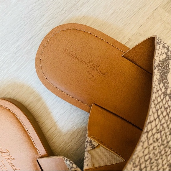 Universal Thread Sammi Slide Sandal Sz 9 - Picture 3 of 10